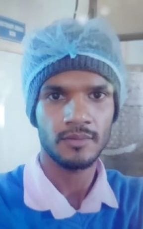 Bike riding youth dies in road accident