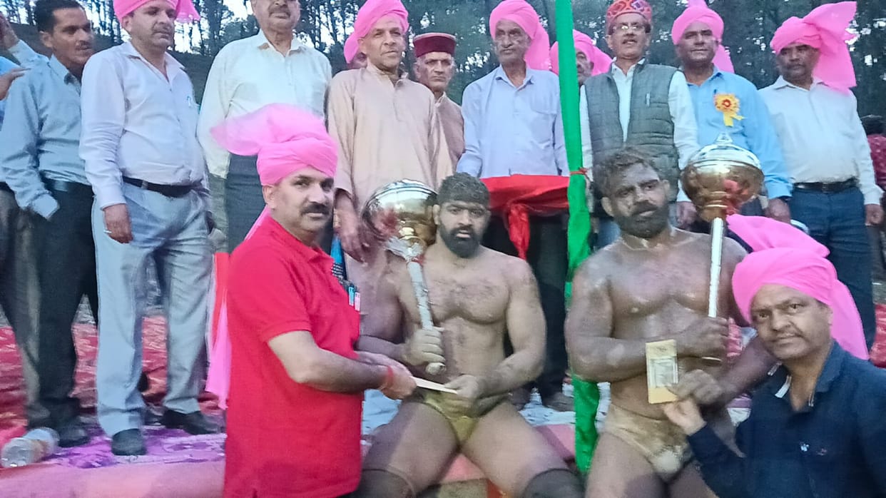 Punjab's Gama wrestler wins Jol Chhinj competition
