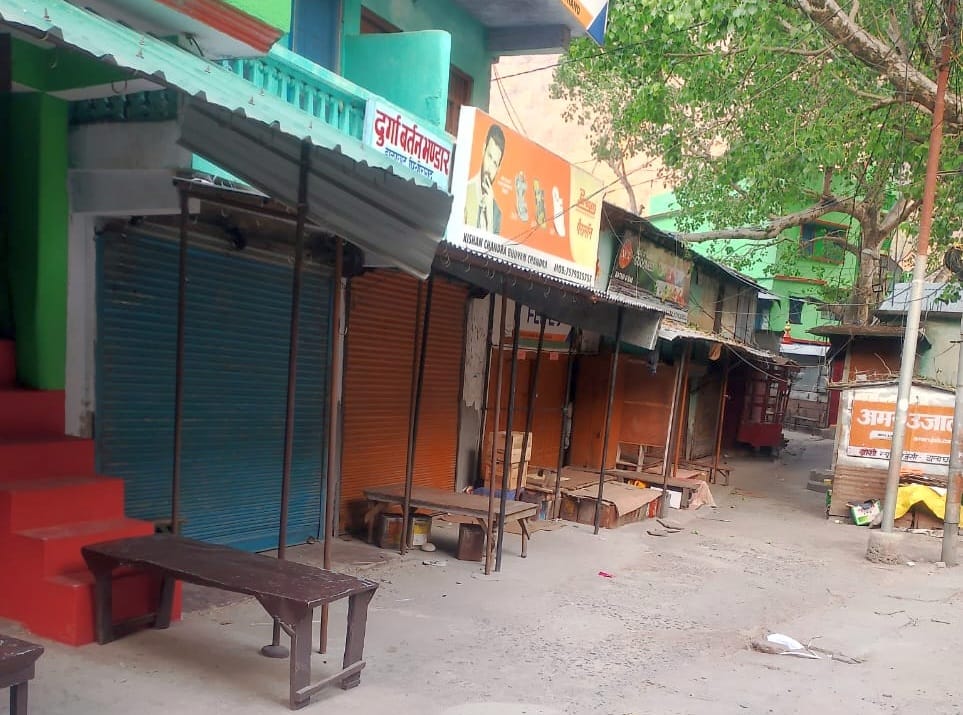 Business affected in Banbasa due to border sealing