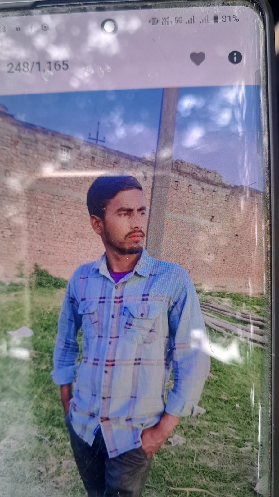 E-rickshaw collides with roadways bus, three including two brothers killed