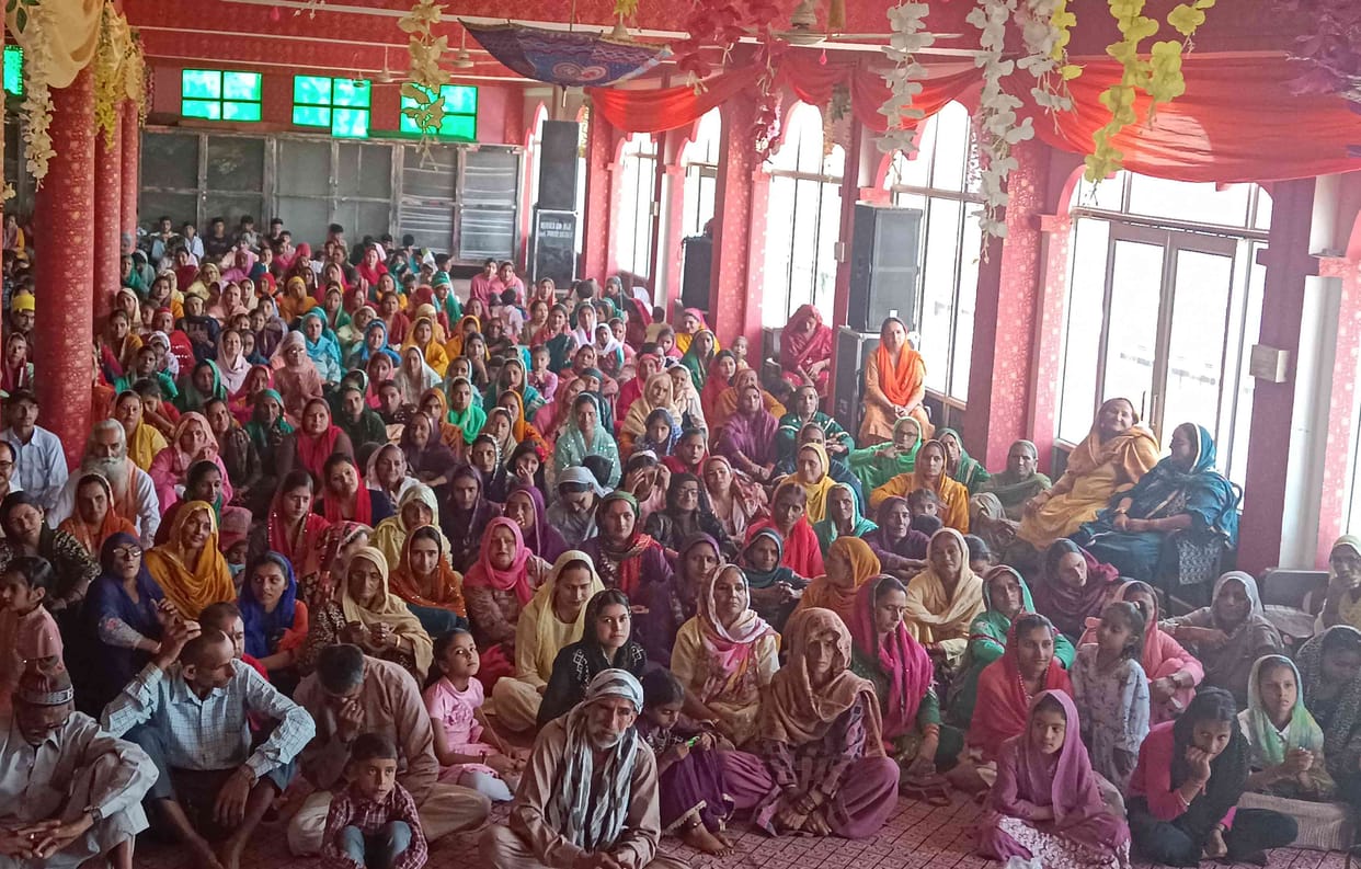 Wishes from the worship of Mother Siddhidatri

Are complete: Harichetananand