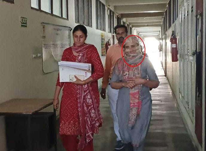 Panchayati Raj department clerk arrested for taking bribe of Rs 39 thousand