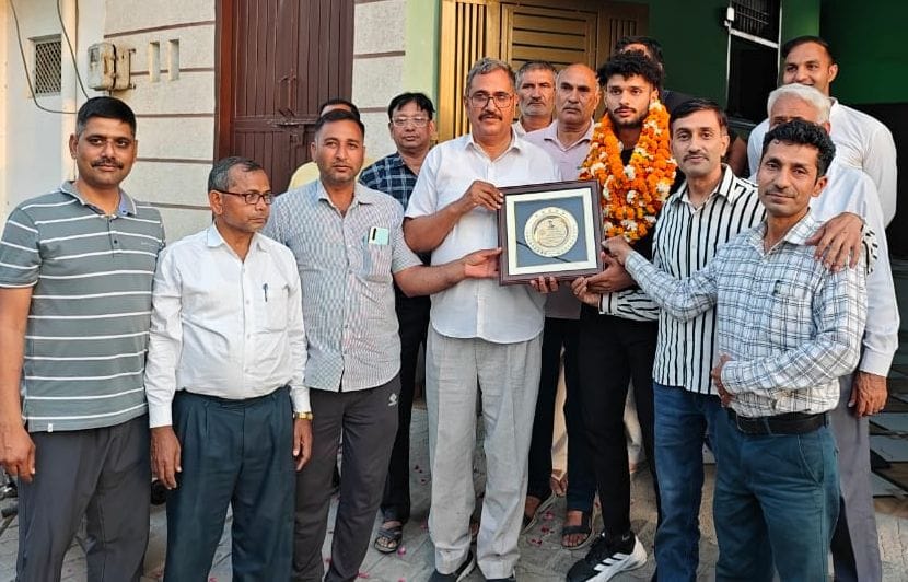 Jagdeep won gold medal in the sixth Haryana State Senior Athletics Championship