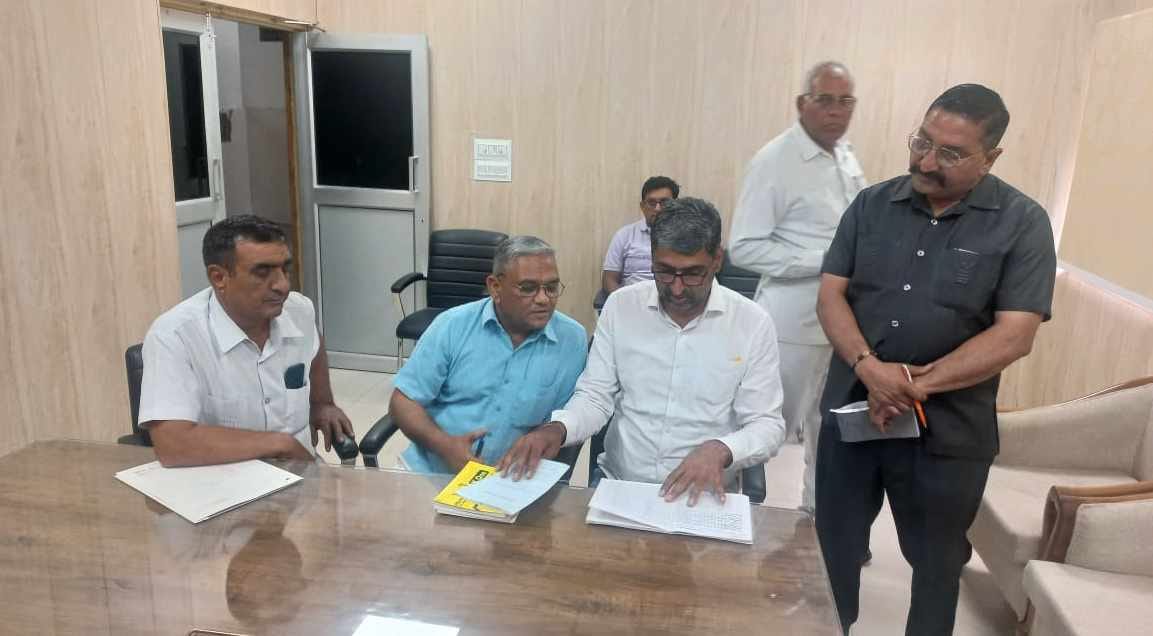 CM Flying raids DRO office, records of crop compensation distribution scrutinized