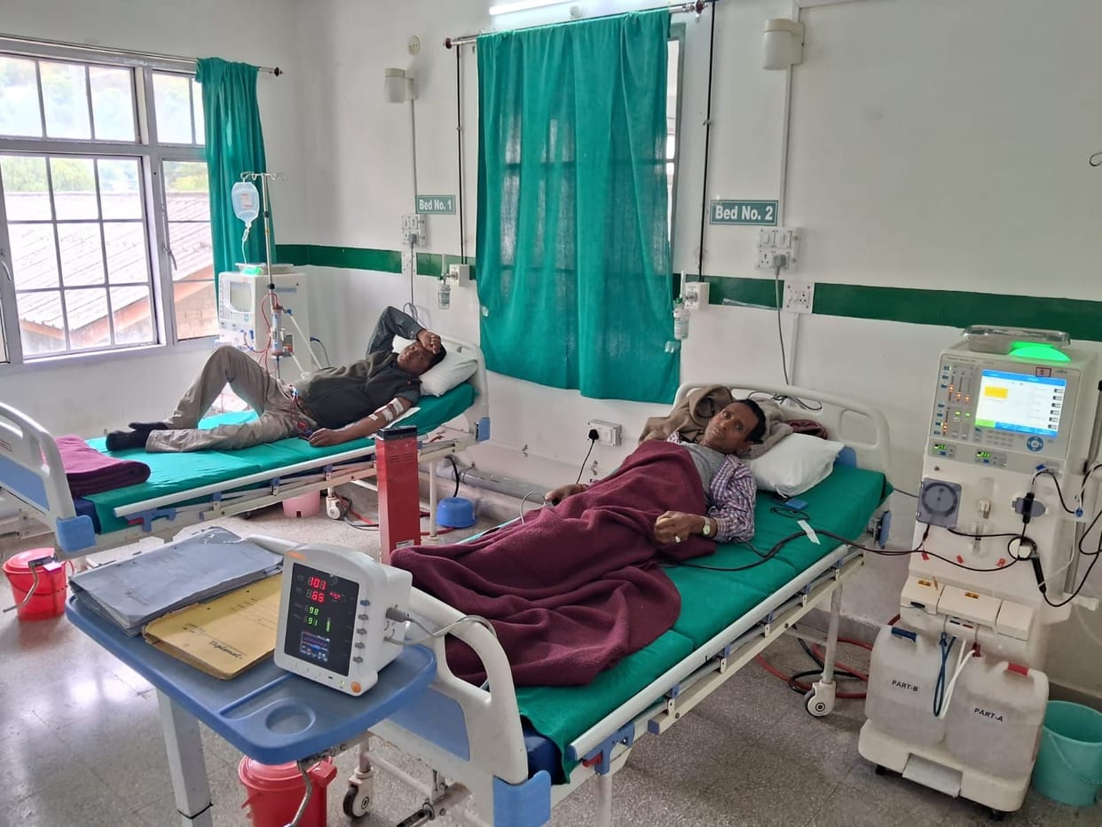 Dialysis unit slots over, treatment of 15 serious patients suspended