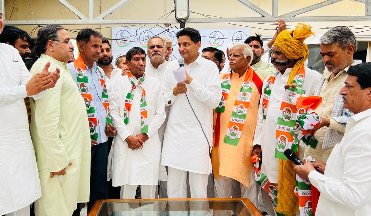 Many leaders joined Congress before Lok Sabha elections