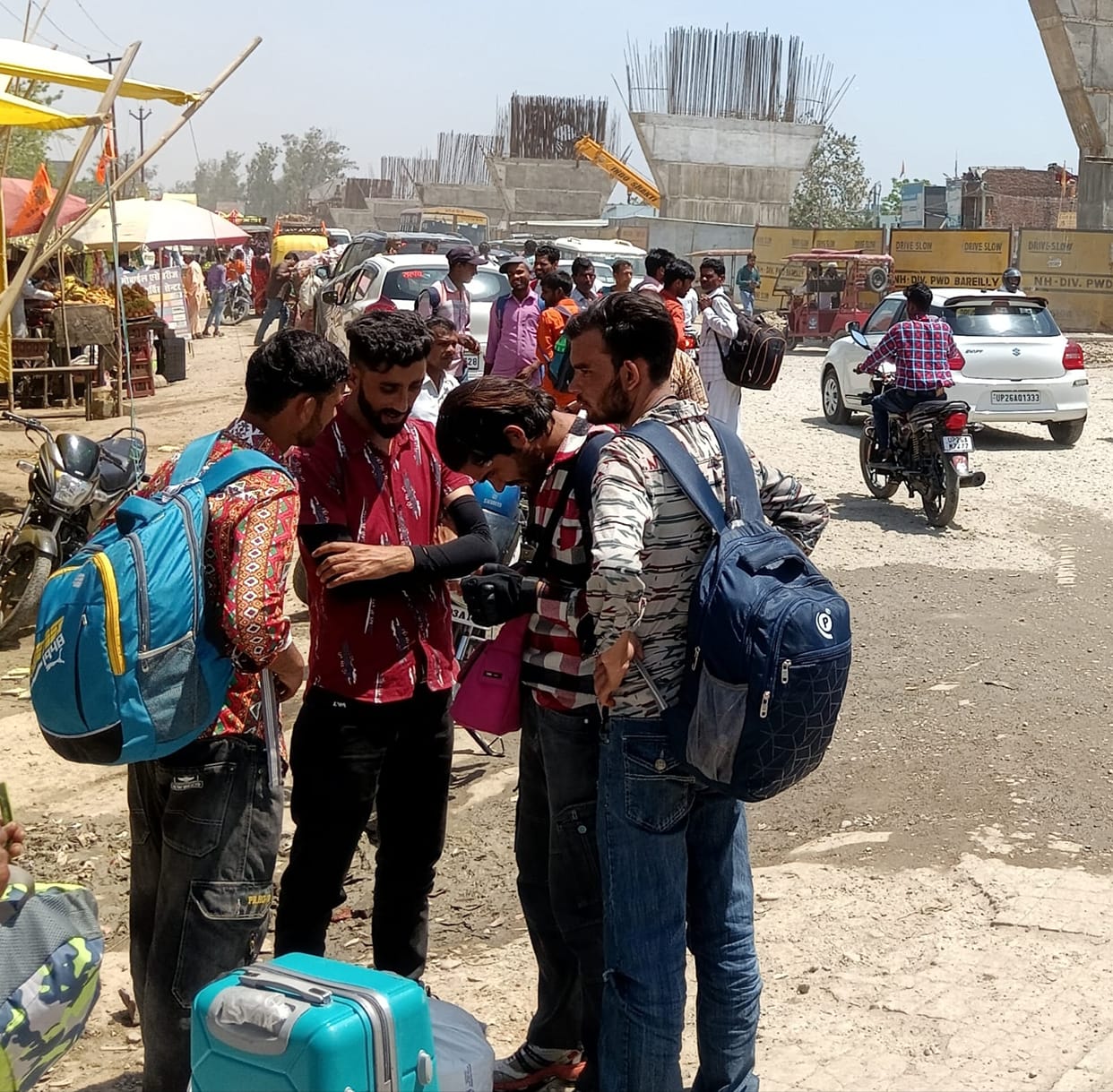 Passengers lost here and there, reaching their destination in private vehicles