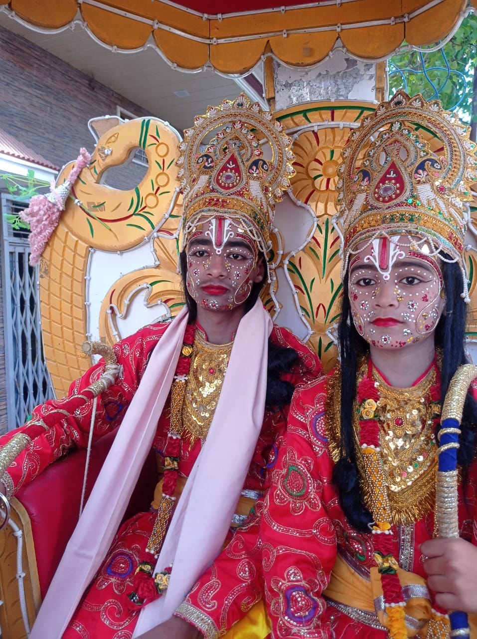 Ravanavami: Procession took place with full devotion, flowers showered