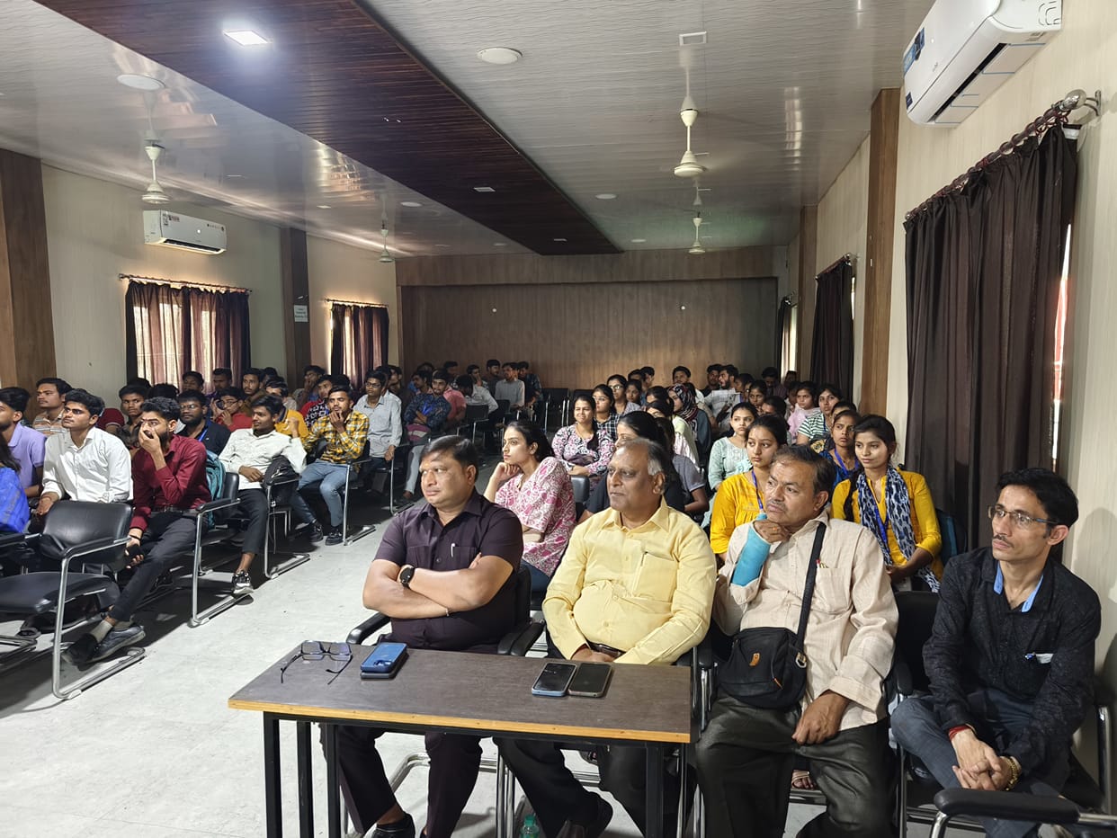 Students should study deeply before making report: Bhola