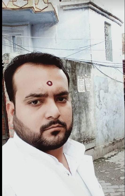 Shopkeeper dies after being hit by bank's cash vehicle, partner also injured
