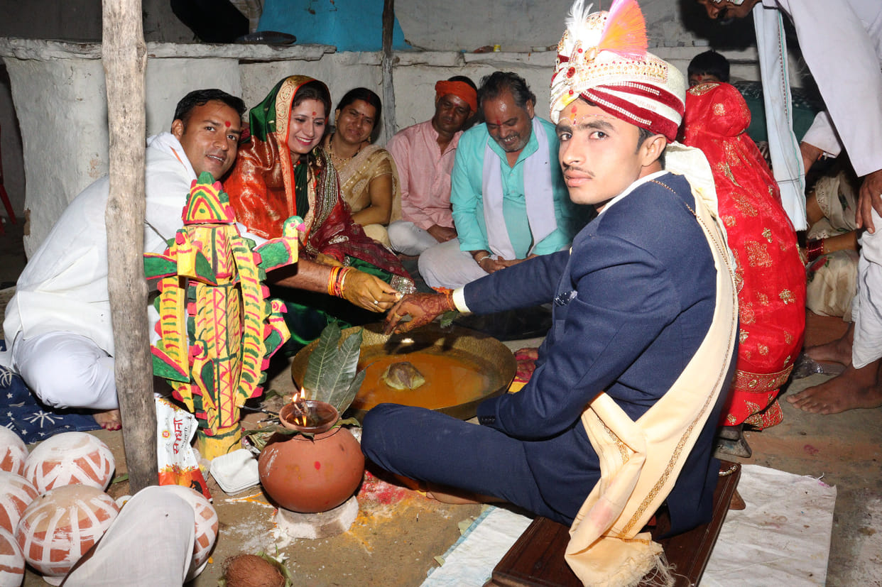 Forest officer of Damoh took Kanyadaan of fatherless daughter got the marriage done