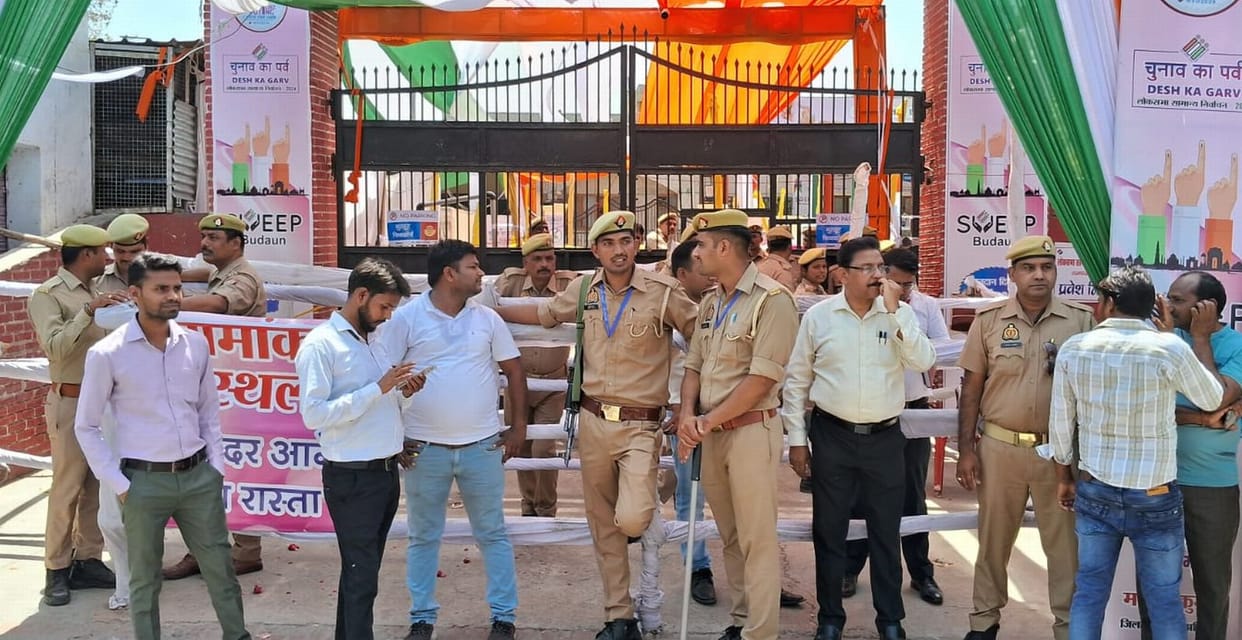On the last day, four candidates from political parties and five independent candidates filled their nomination papers.
