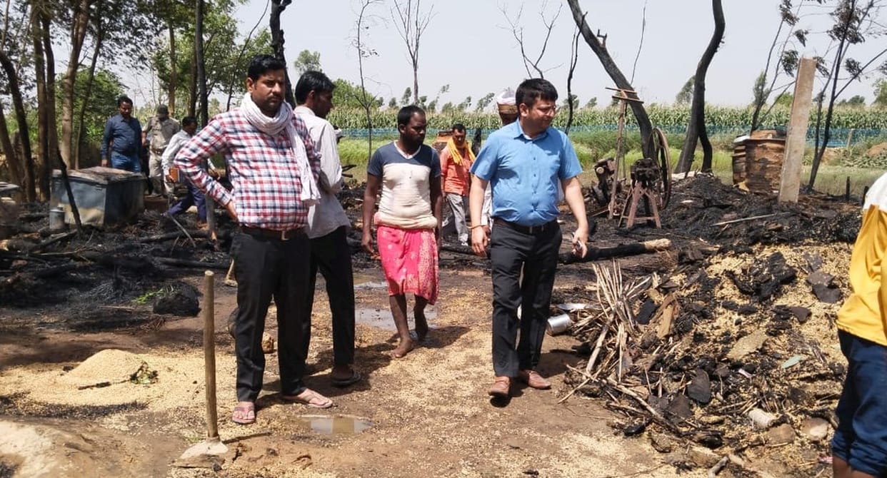 Innocent child burnt alive in fire, four houses and 70 bighas of wheat ashes