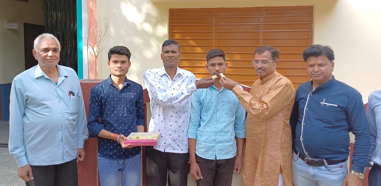 Both topper brothers want to become doctors
