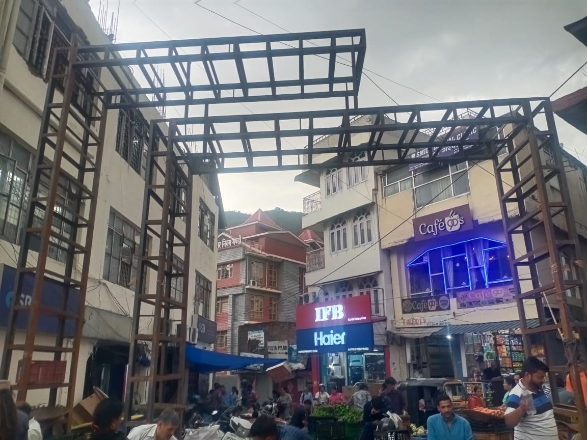 The gate of Municipal Corporation Market was not made, the iron got rusted