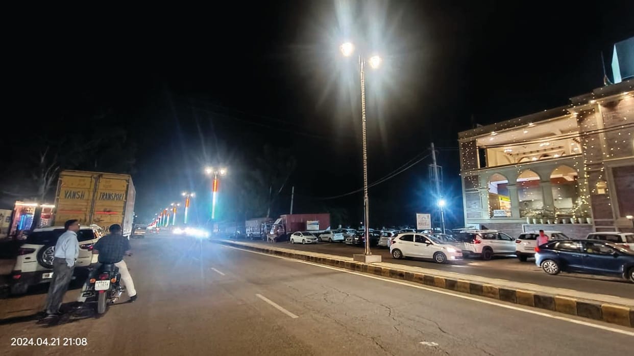 Tricolor lights getting spoiled due to hoardings being put on street light poles, more than 100 got spoiled in just three months