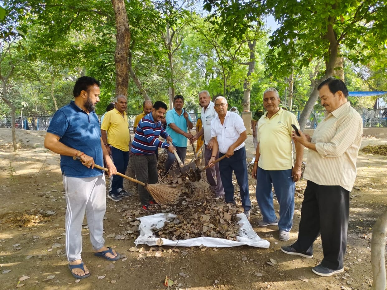 Cleaning campaign done in Nehru Park