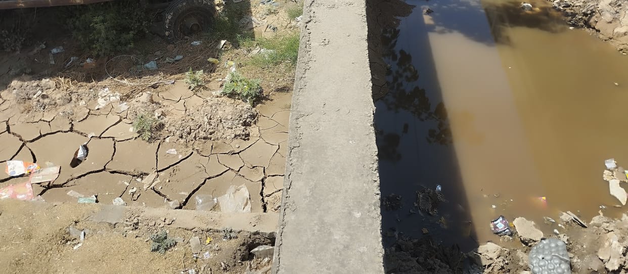 Claim of cleanliness, drain filled with silt