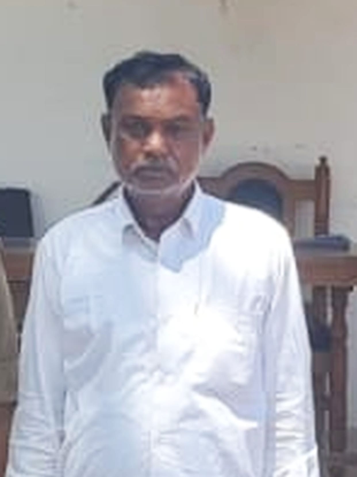Retired lekhpal arrested for transferring police station land in the name of Mazar