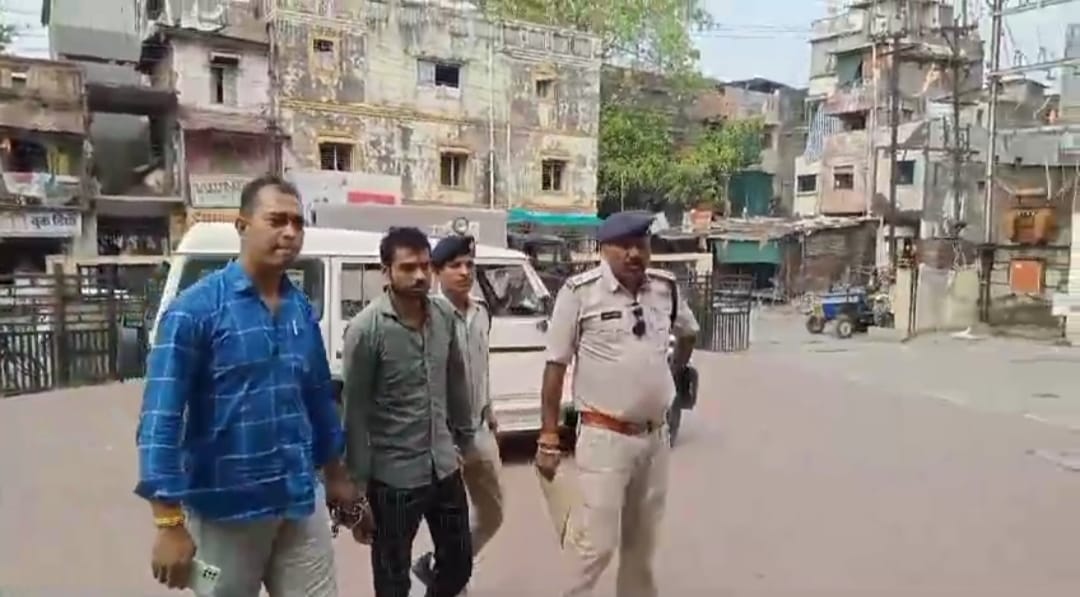 पुलिस गिरफ्त में धराया दिल्ली का हथियार तस्कर