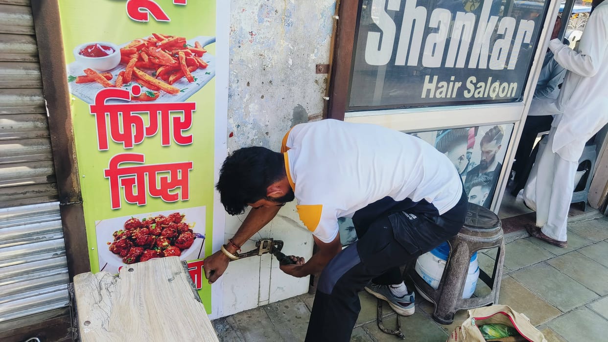 Public Health Department cuts illegal drinking water connections of eight shops
