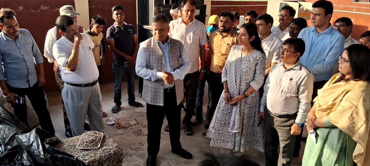 Additional Chief Secretary saw the garbage disposal plant