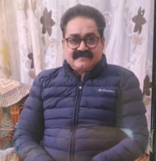Livestock extension officer dies after colliding with car in Puranpur, animal friends injured