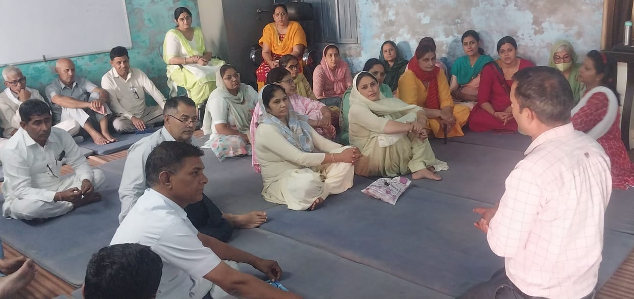 One teacher from one school will be able to take training