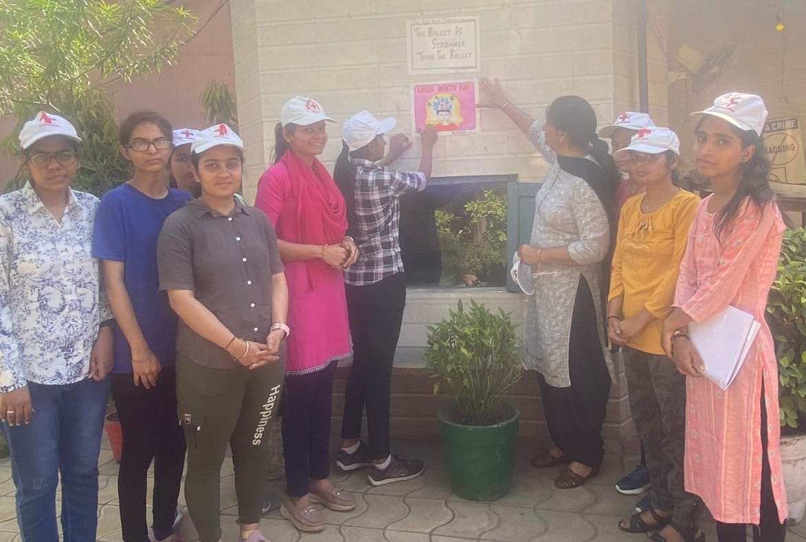 Line crossing residents made aware to avoid malaria and dengue