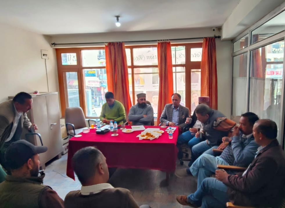 Hoteliers angry over the poor condition of the roads