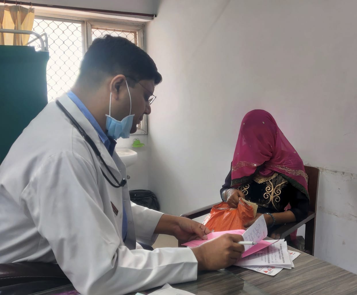 Apart from typhoid, diarrhea and jaundice, infected throat patients increased in the OPD of the district hospital.