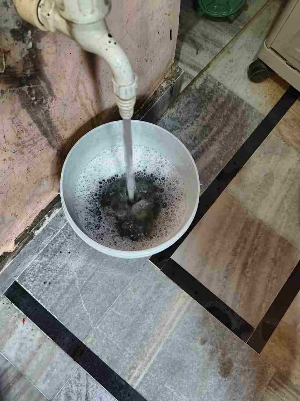 Contaminated drinking water supply in Patel Nagar, leave alone drinking, even bathing was difficult.