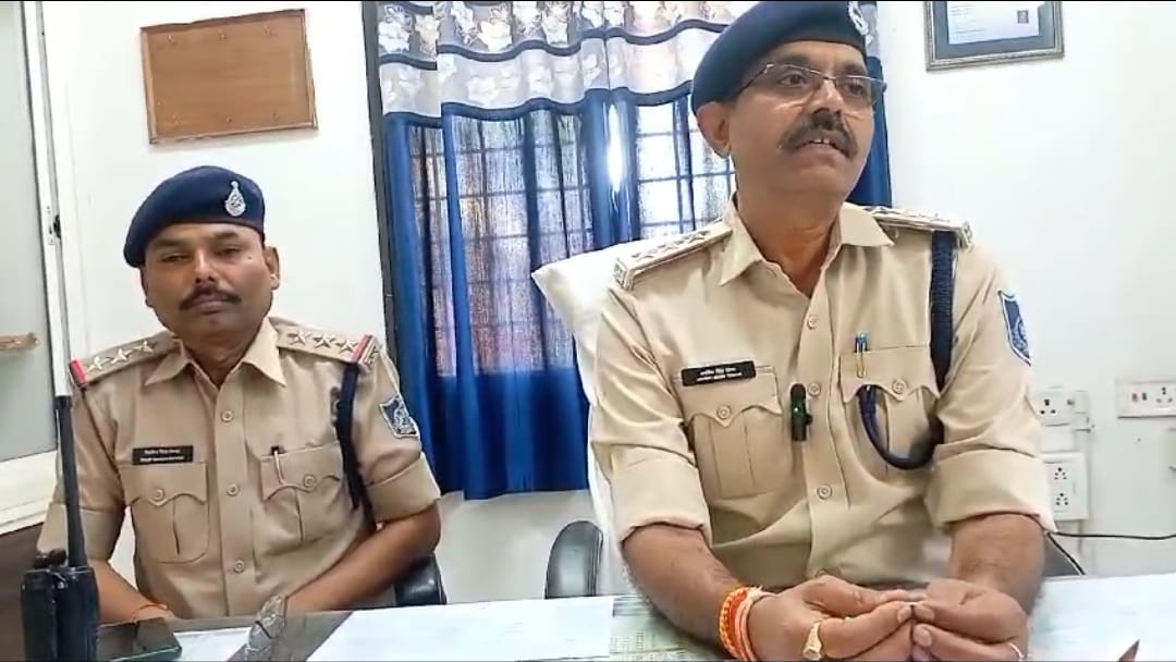 Police arrested three cunning women who stole valuables