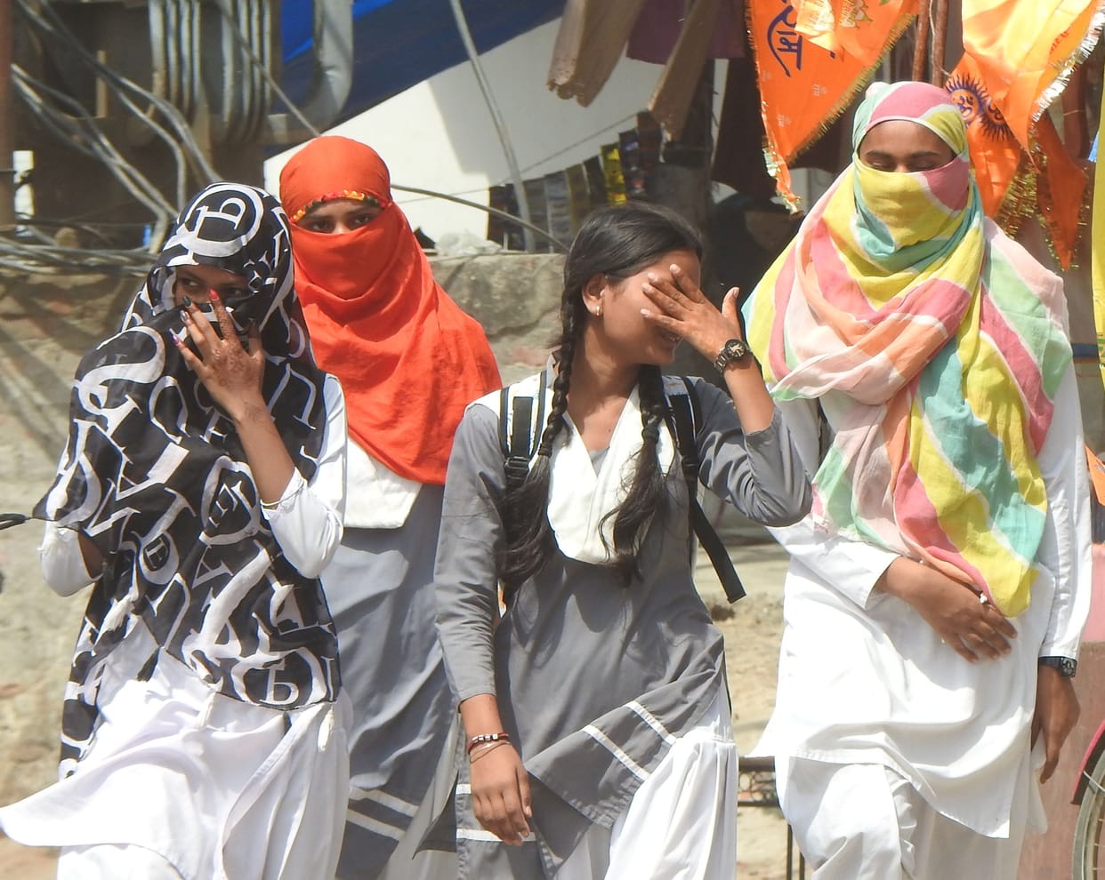 Heat wave continues, people suffer due to heat wave
