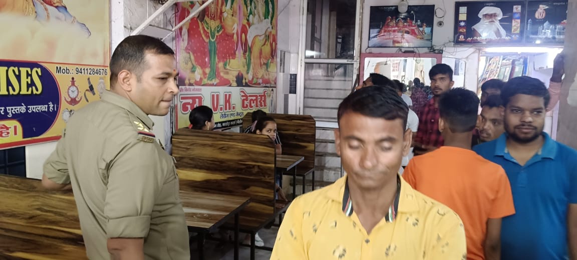 Theft worth lakhs from shop in Barkheda