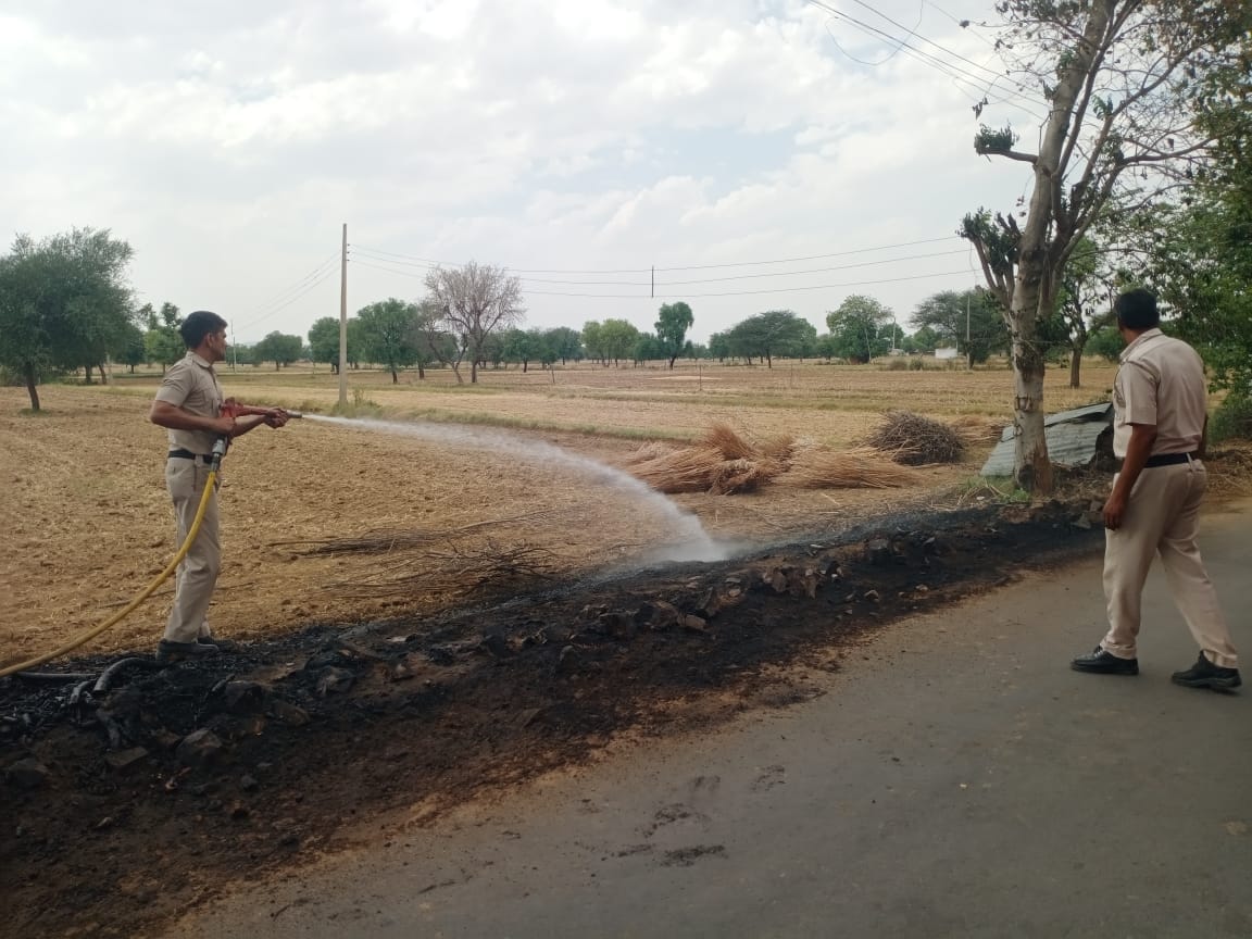 Short circuit ignition of fuel causes burning of goods