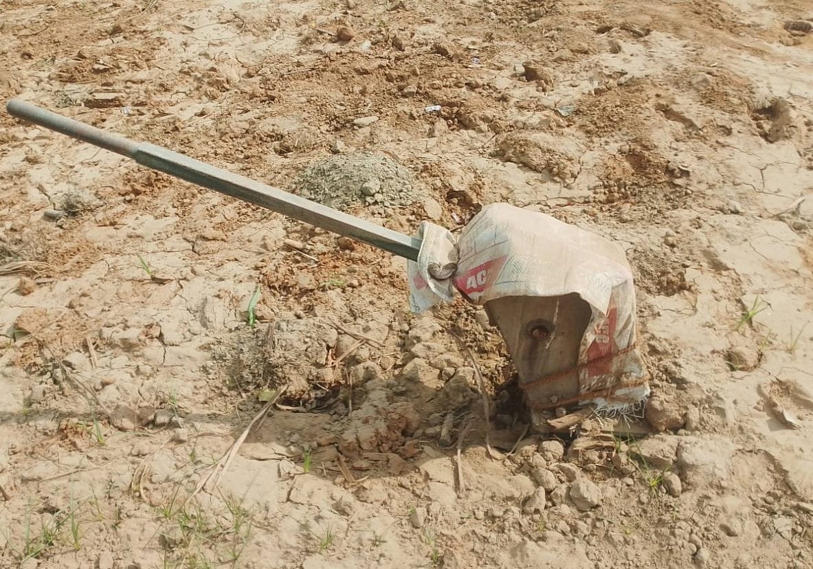 Elderly Man Buried Under Debris While Digging Well Shyampur haridwar Uttarakhand news in hindi
