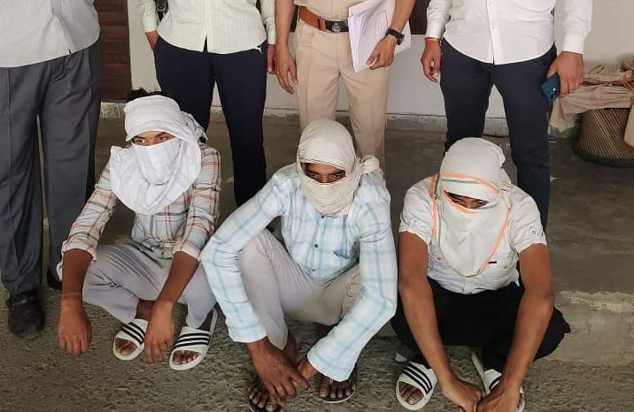 Three accused arrested with stolen bike
