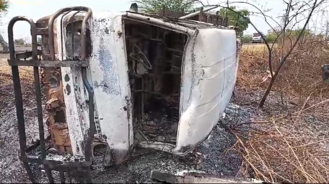 Khargon Car went out of control due to burst tire and collided with electric pole driver and vehicle