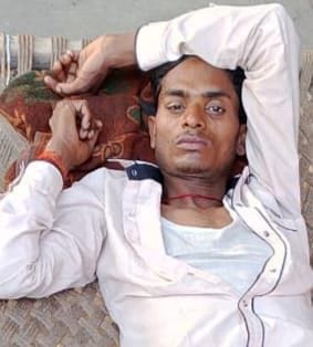 Constable beat up in Panchayat for theft of jewelery, commotion when young man became unconscious