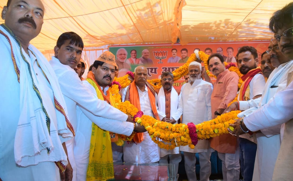 Workers should deliver welfare schemes to every home: Swatantra Dev