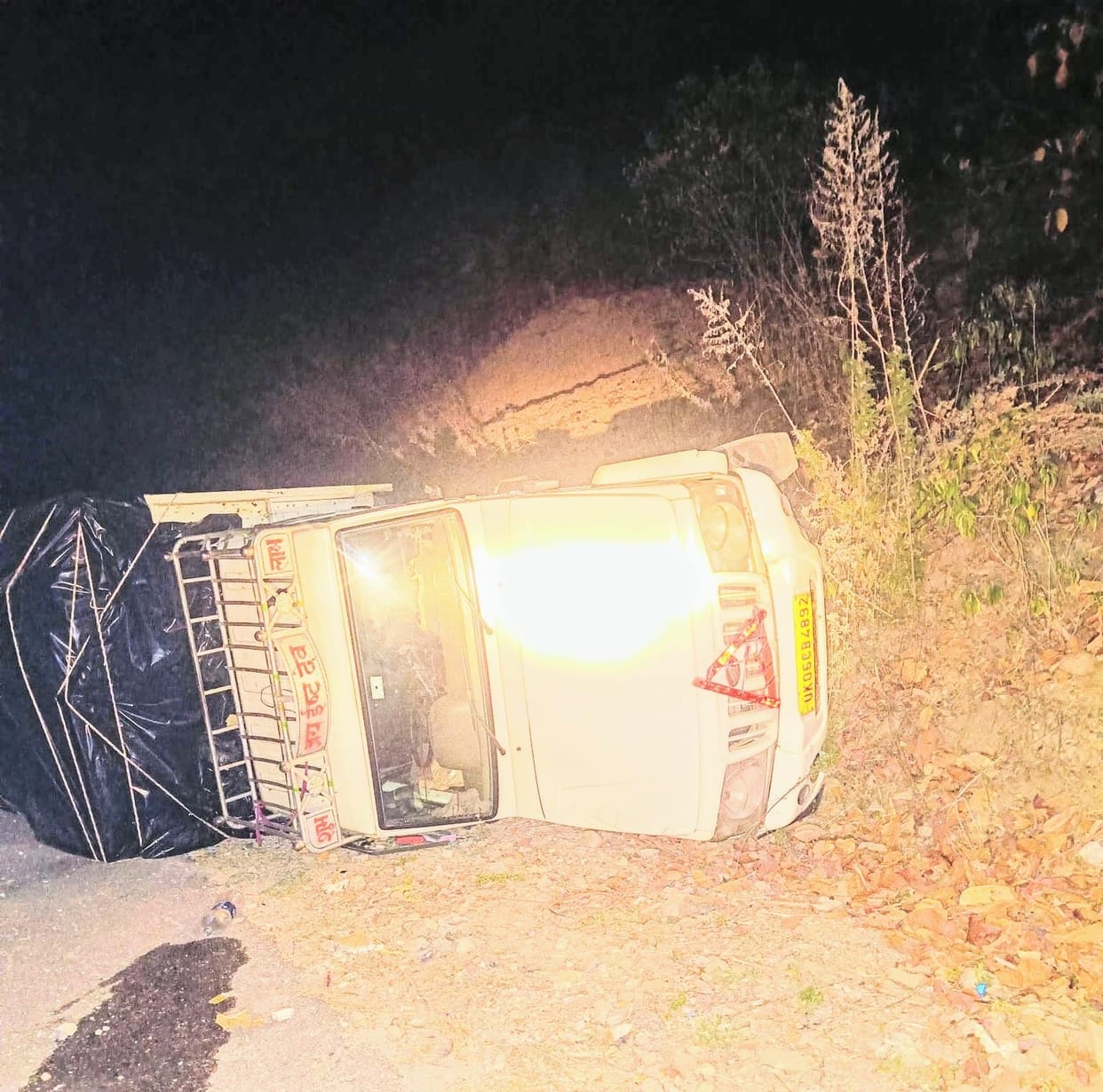 Pickup crashes, driver and passenger narrowly escape