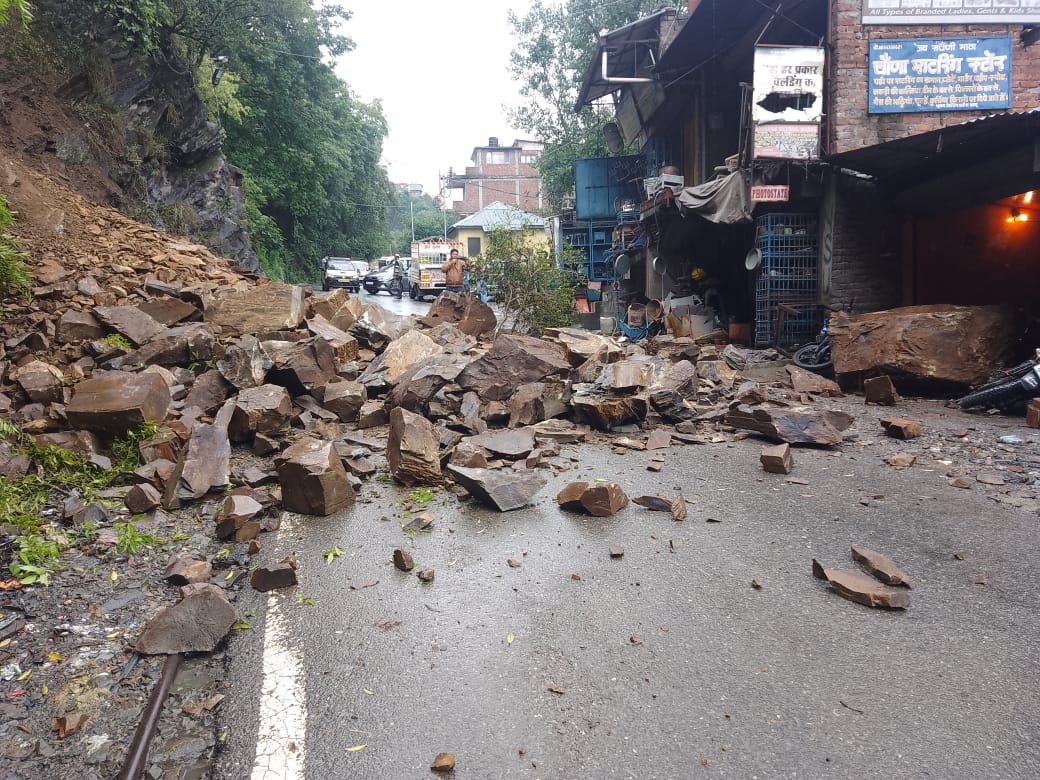 Rock fell from the hill on Chamba-Saho road, two bikes and a shop damaged, house collapsed in Pangi