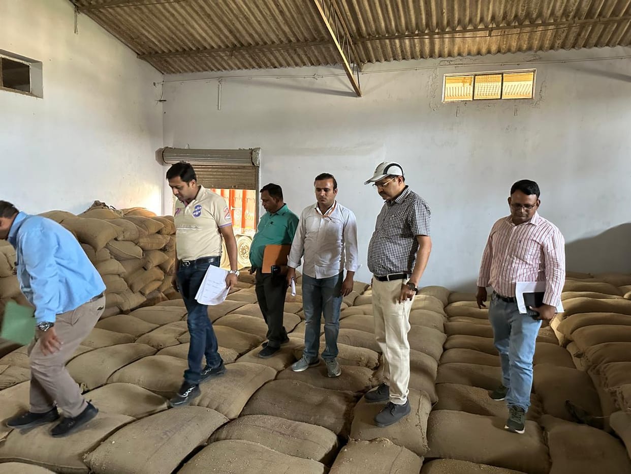 Illegal stock of wheat found in flour mill, DM suspended license