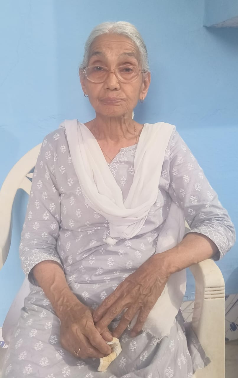 Fraud of six lakh rupees with former principal