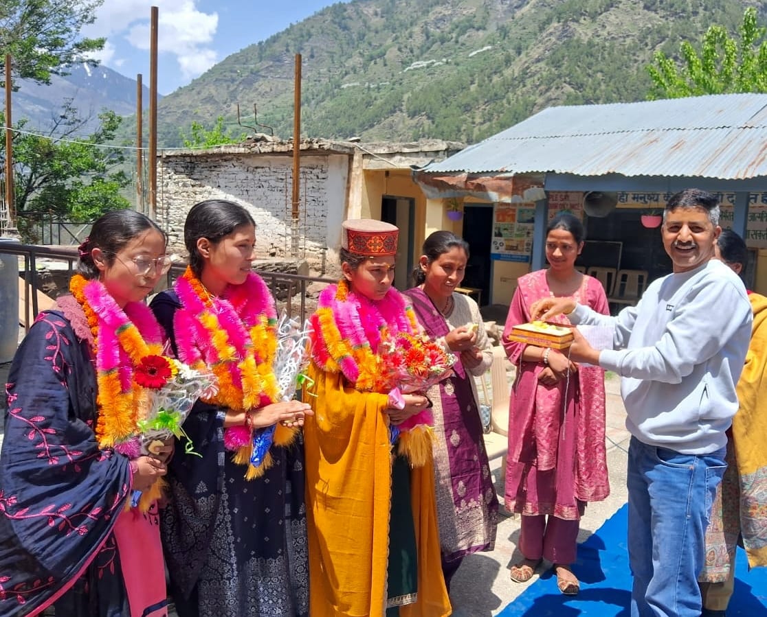 Meritorious girl students of Dugilag school honored