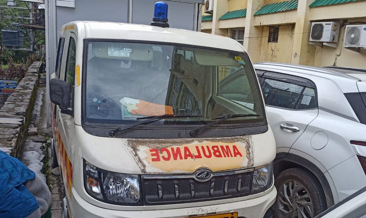Due to DC's intervention, brain hemorrhage patient got ambulance after one and a half hour.
