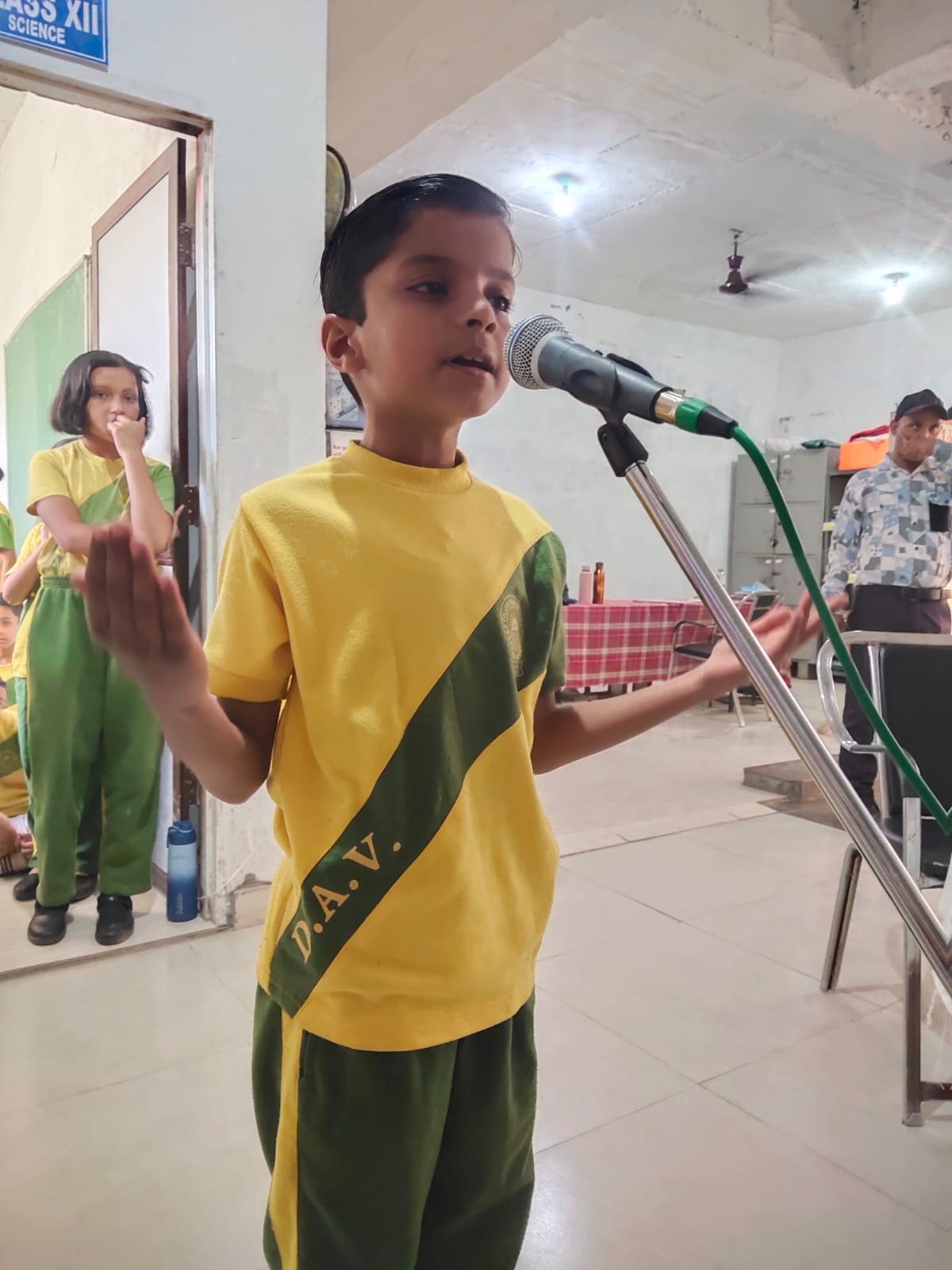 labour day celebrated in dav school nahan