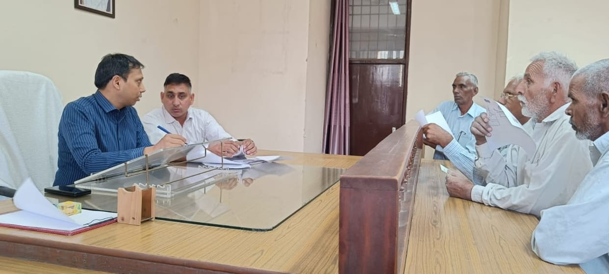Officials should solve problems in stipulated time, not make common people go around offices: SDM