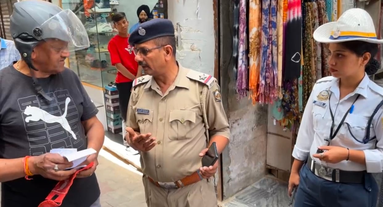 15 chalan of traffic rules done in nahan